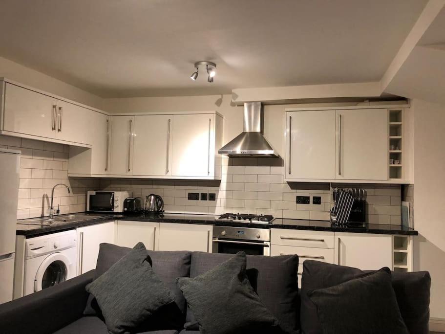 Modern 1 Bedroom Apartment Close To Penzance Town Centre. Extérieur photo