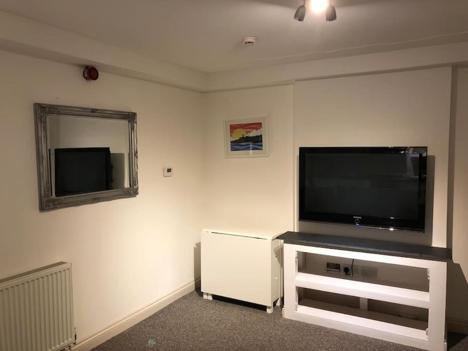 Modern 1 Bedroom Apartment Close To Penzance Town Centre. Extérieur photo