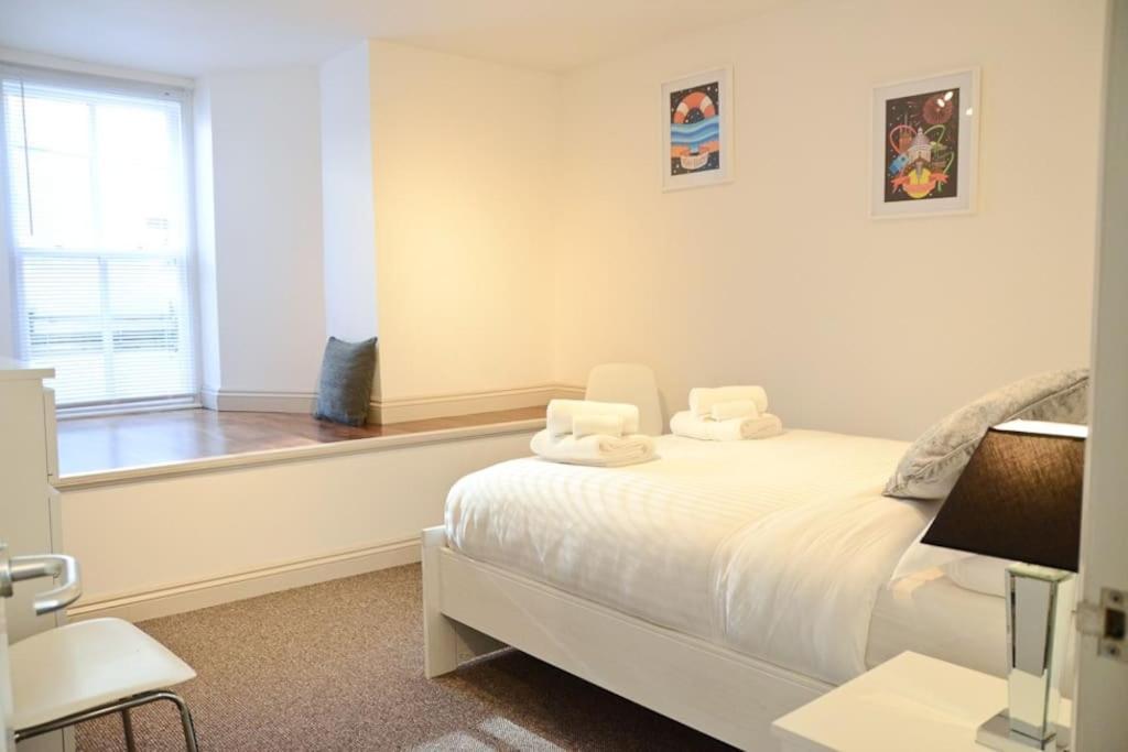 Modern 1 Bedroom Apartment Close To Penzance Town Centre. Extérieur photo