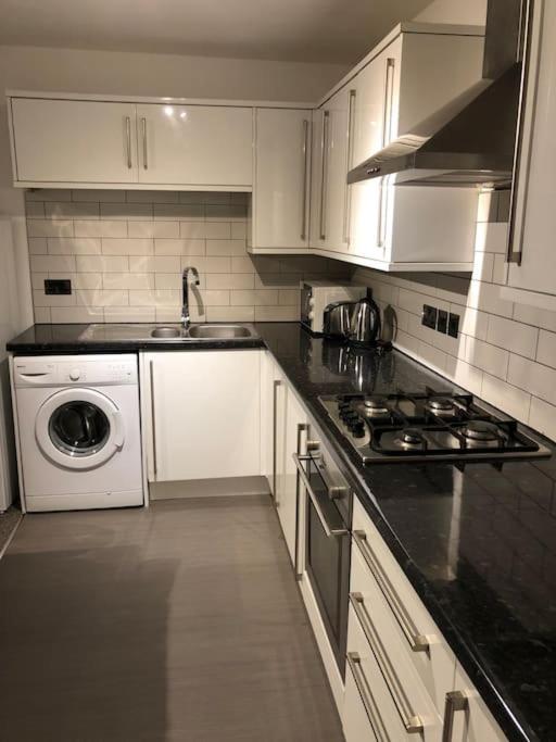 Modern 1 Bedroom Apartment Close To Penzance Town Centre. Extérieur photo